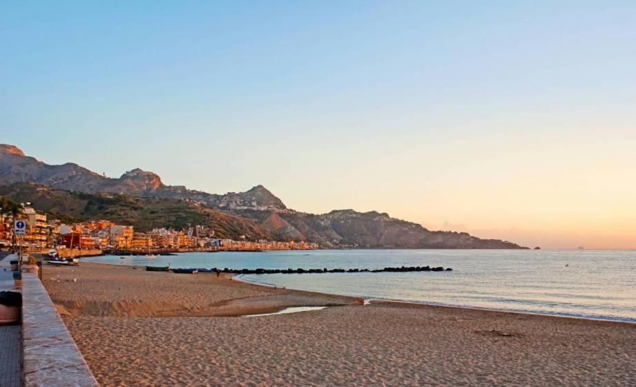 Appartamento Da Nella Giardini Naxos Exterior foto